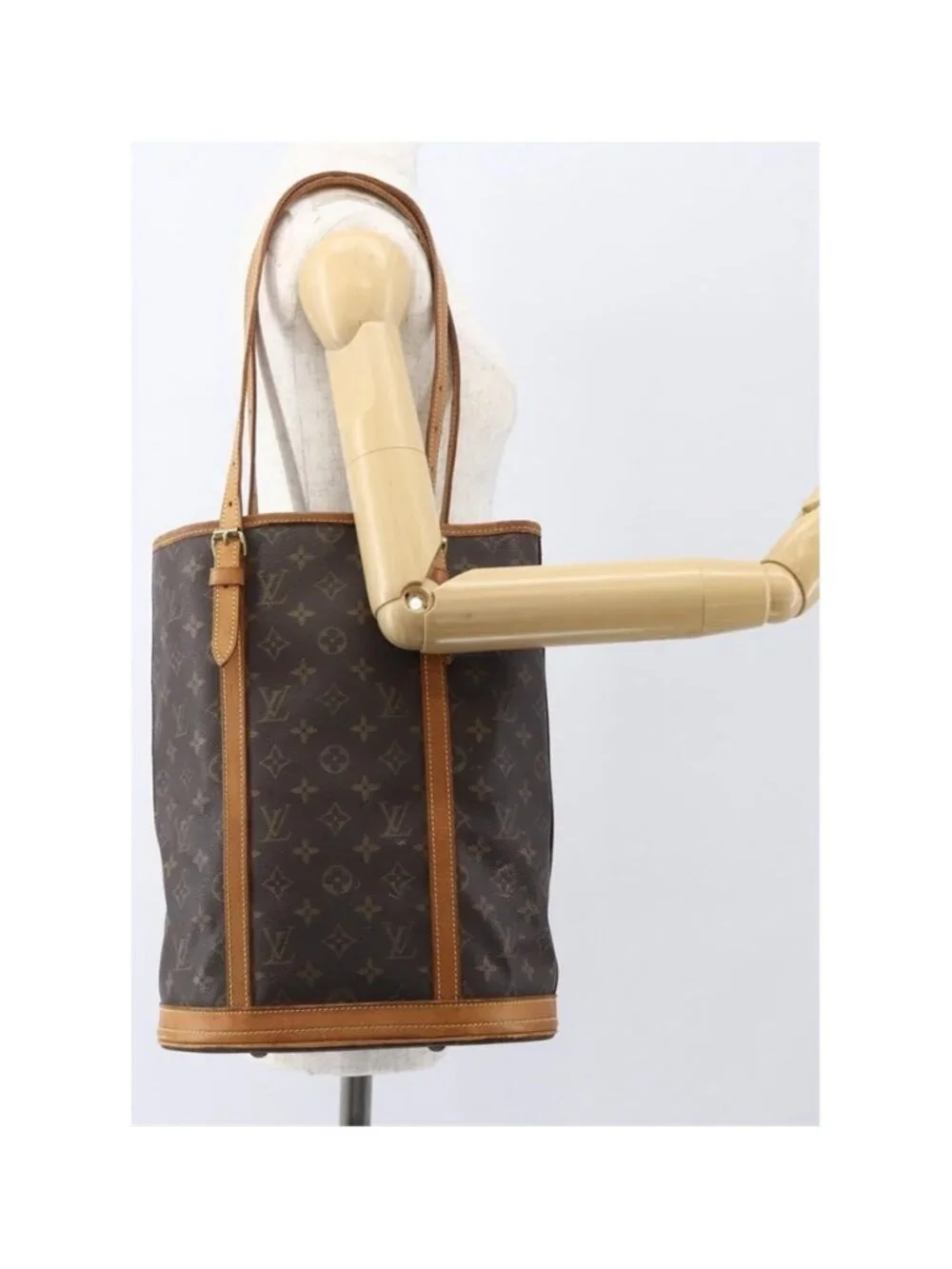 LOUIS VUITTON pre owned